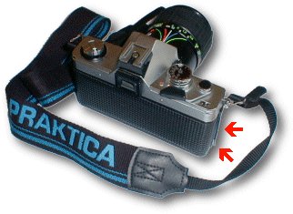 Praktica MTL3 back - arrows shows the light penetration